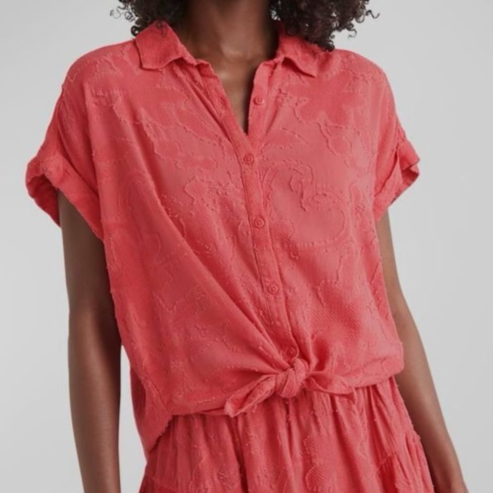 Splendid Kathryn Jacquard Shirt in Guava